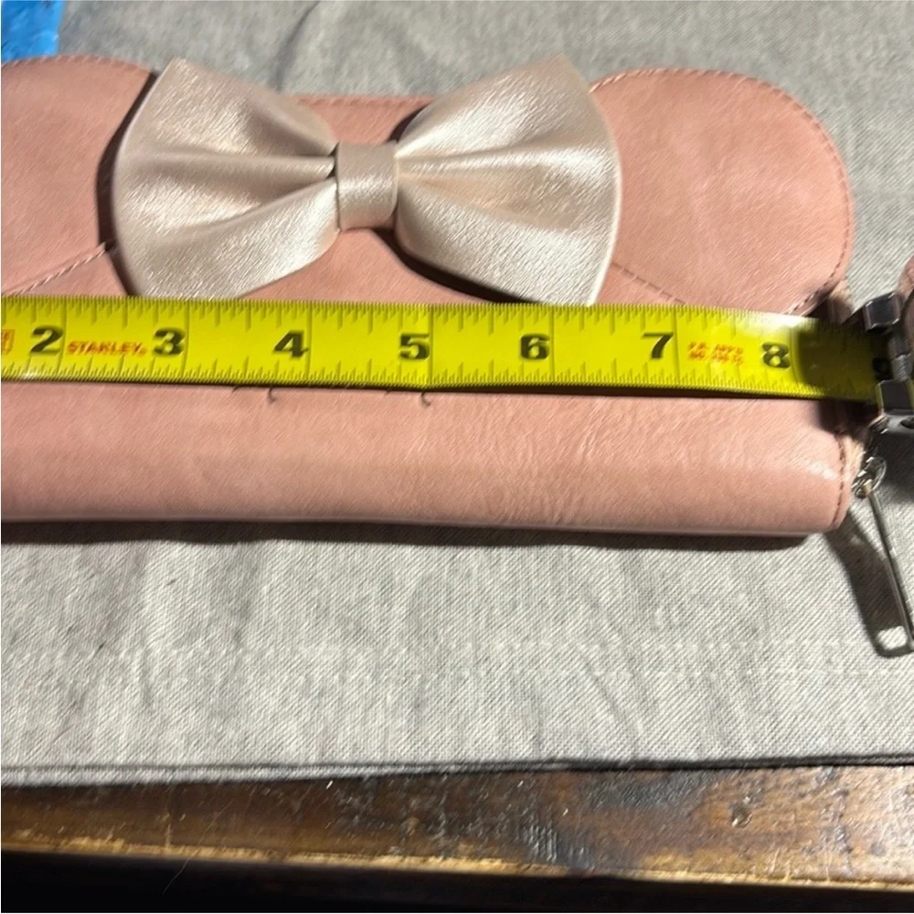 Disney Minnie Mouse Ears Bow Zip‎ Around Wallet